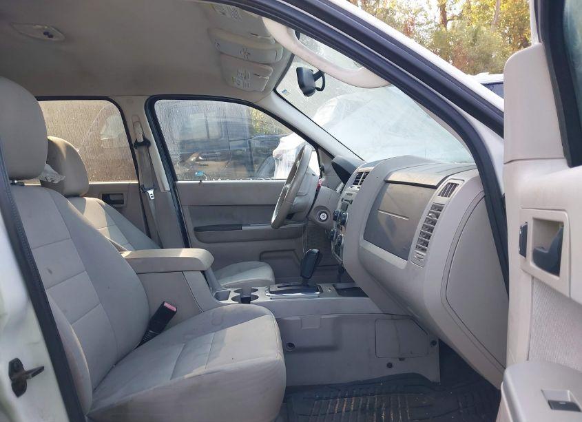 Photo 5 of 2011 Ford Escape XLT (VIN 1FMCU0D79BKB84057)