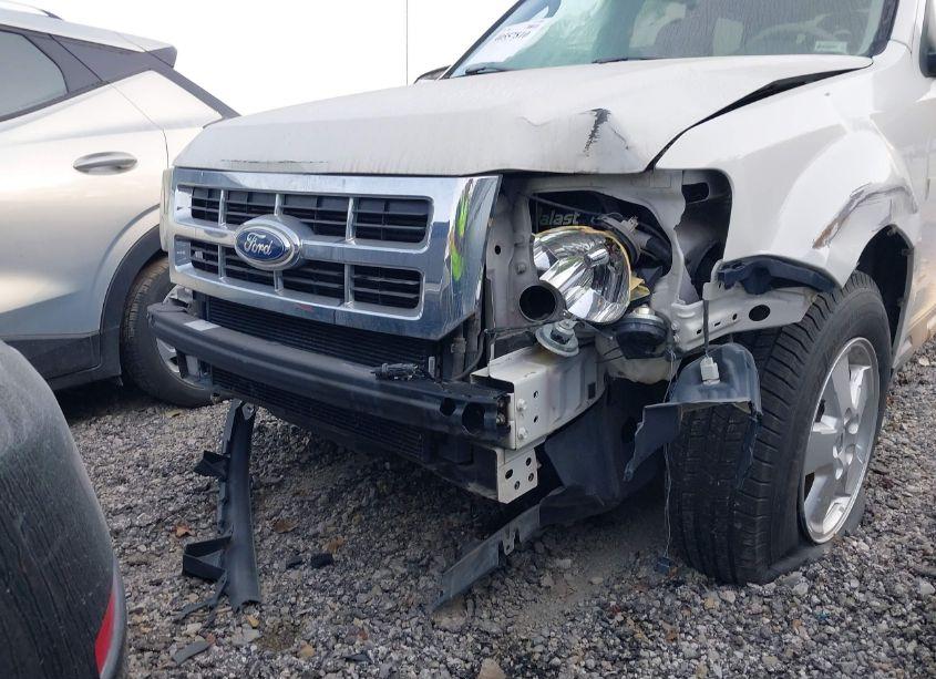 Photo 6 of 2011 Ford Escape XLT (VIN 1FMCU0D79BKB84057)