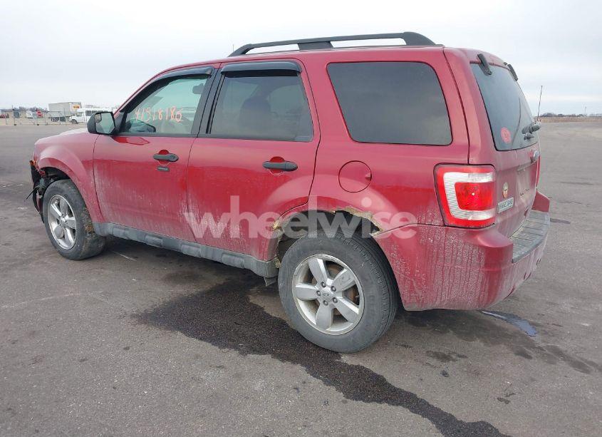Photo 3 of 2011 Ford Escape XLT (VIN 1FMCU0D79BKB91140)