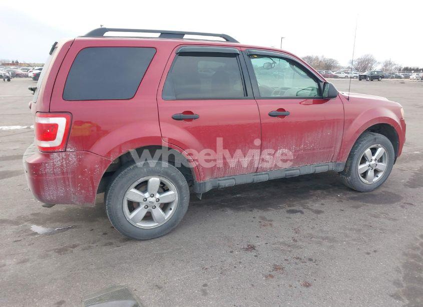 Photo 4 of 2011 Ford Escape XLT (VIN 1FMCU0D79BKB91140)