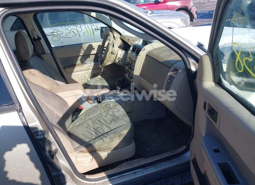 Photo 5 of 2011 Ford Escape XLT (VIN 1FMCU0D79BKC17042)