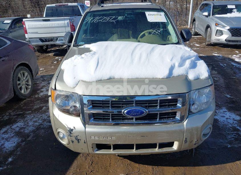 Photo 6 of 2011 Ford Escape XLT (VIN 1FMCU0D79BKC17042)