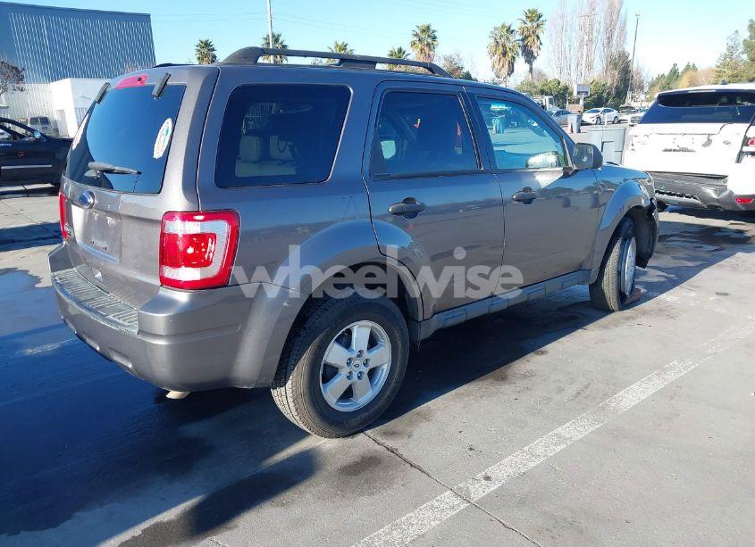 Photo 4 of 2011 Ford Escape XLT (VIN 1FMCU0D79BKC63888)