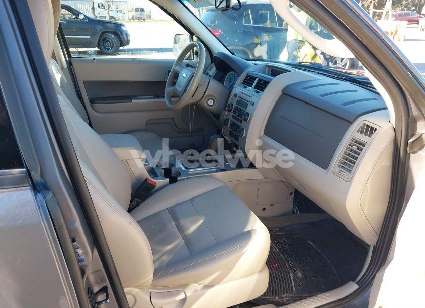 Photo 5 of 2011 Ford Escape XLT (VIN 1FMCU0D79BKC63888)