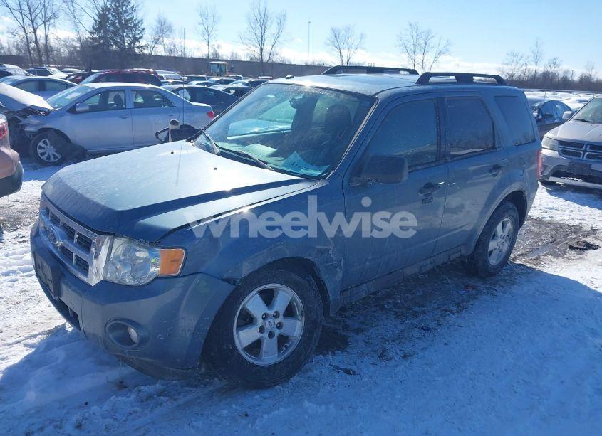 Photo 2 of 2012 Ford Escape XLT (VIN 1FMCU0D79CKA33835)