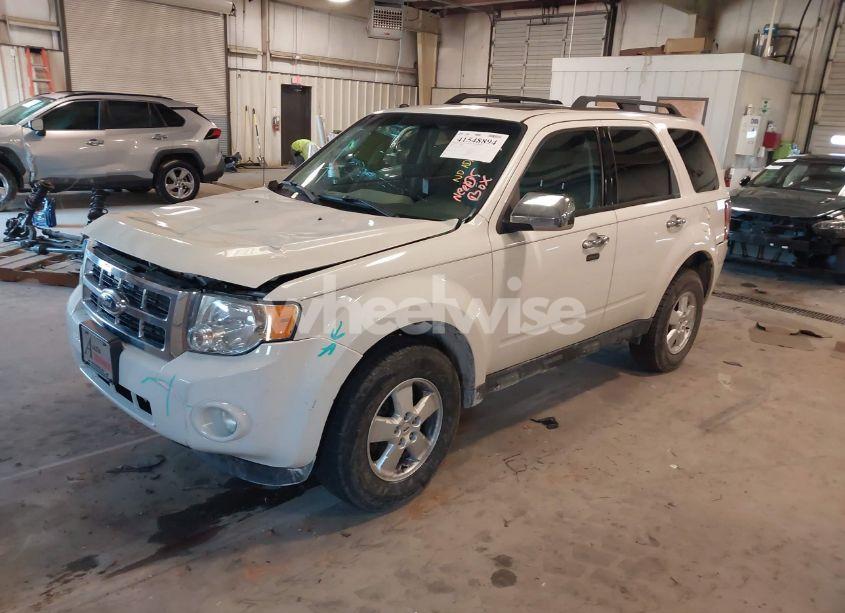 Photo 2 of 2012 Ford Escape XLT (VIN 1FMCU0D79CKC14871)