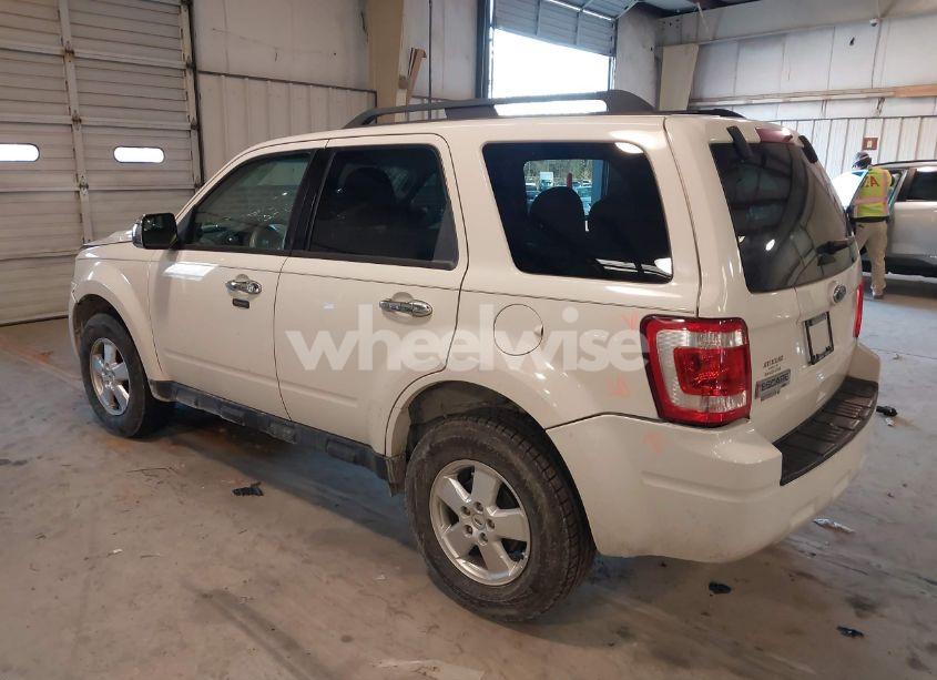 Photo 3 of 2012 Ford Escape XLT (VIN 1FMCU0D79CKC14871)