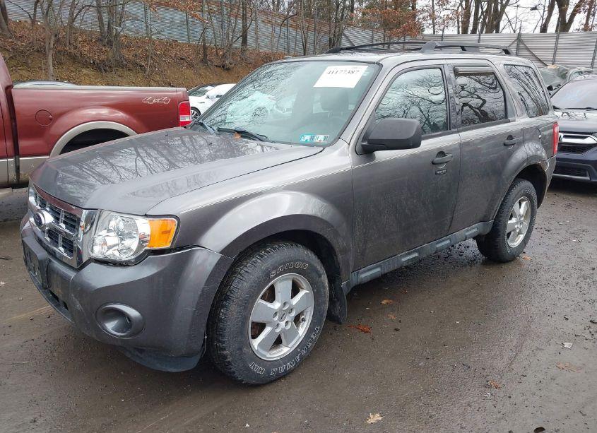 Photo 2 of 2012 Ford Escape XLT (VIN 1FMCU0D79CKC61737)