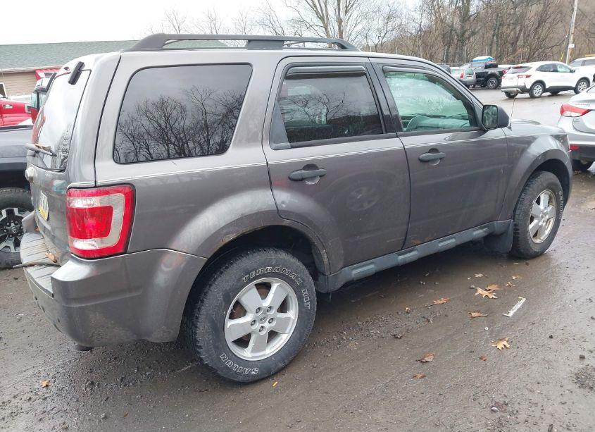 Photo 4 of 2012 Ford Escape XLT (VIN 1FMCU0D79CKC61737)