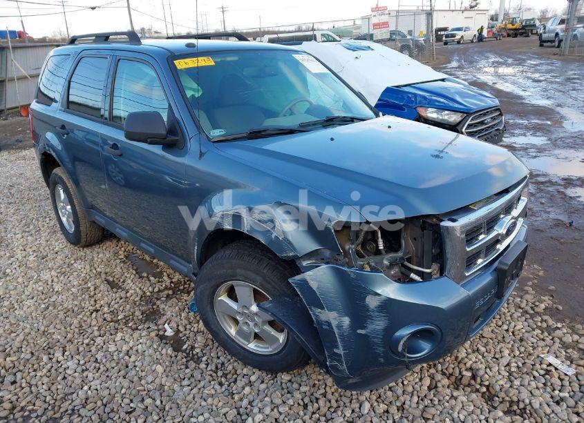 2012 Ford Escape XLT (VIN 1FMCU0D79CKC63293) main photo