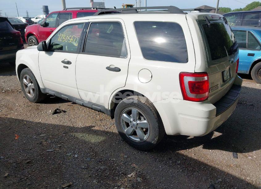 Photo 3 of 2010 Ford Escape XLT (VIN 1FMCU0D7XAKA34862)