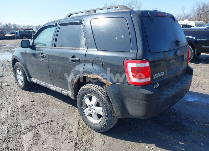 Photo 3 of 2010 Ford Escape XLT (VIN 1FMCU0D7XAKA85861)