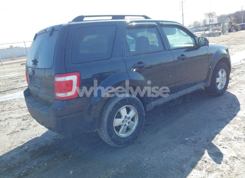 Photo 4 of 2010 Ford Escape XLT (VIN 1FMCU0D7XAKA85861)