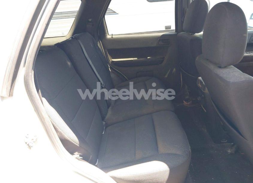 Photo 8 of 2010 Ford Escape XLT (VIN 1FMCU0D7XAKB01802)