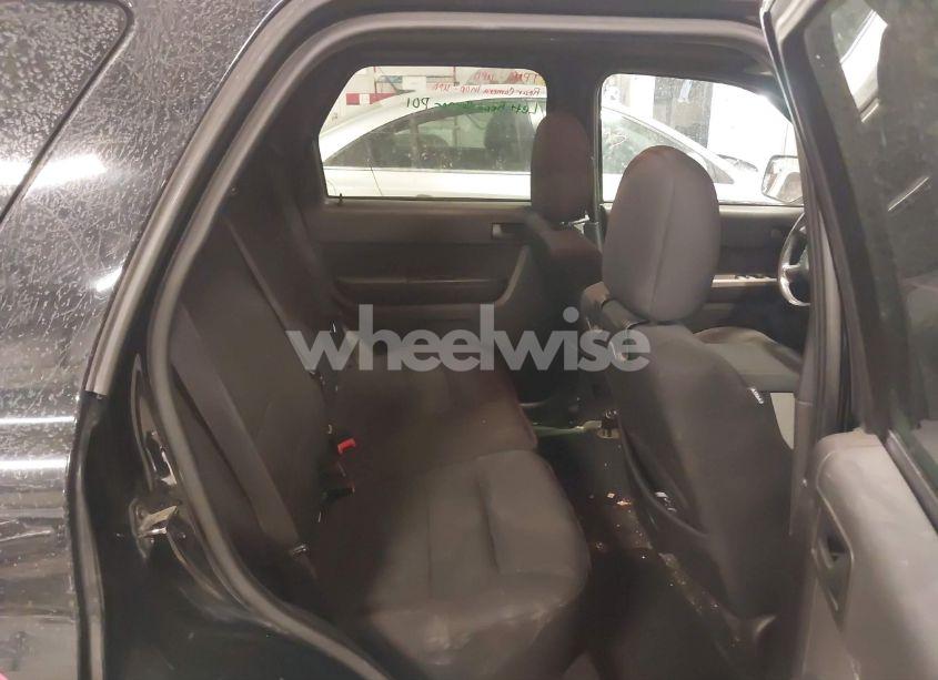 Photo 8 of 2010 Ford Escape XLT (VIN 1FMCU0D7XAKB31172)