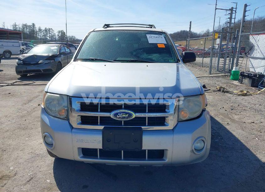Photo 13 of 2010 Ford Escape XLT (VIN 1FMCU0D7XAKB62339)