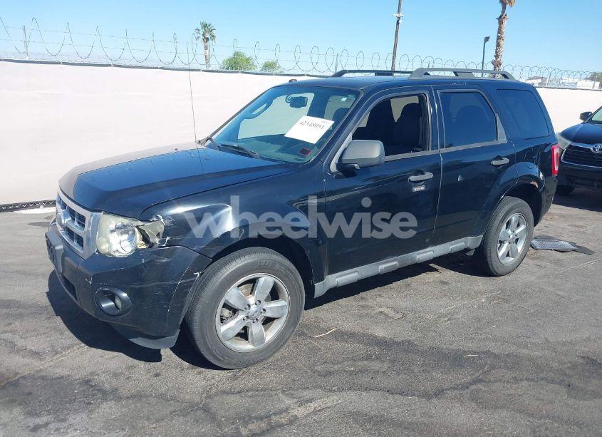 Photo 2 of 2010 Ford Escape XLT (VIN 1FMCU0D7XAKC48394)