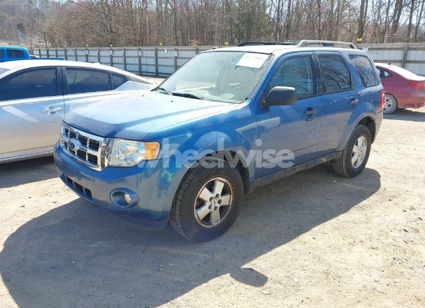 Photo 2 of 2010 Ford Escape XLT (VIN 1FMCU0D7XAKC58097)