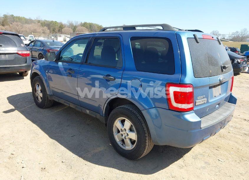 Photo 3 of 2010 Ford Escape XLT (VIN 1FMCU0D7XAKC58097)