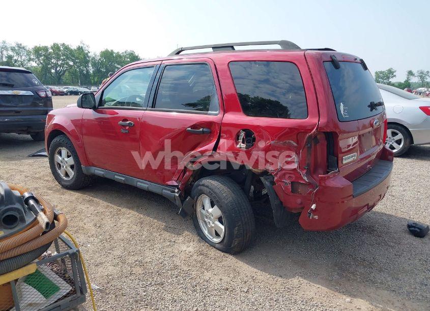 Photo 3 of 2010 Ford Escape XLT (VIN 1FMCU0D7XAKD17651)