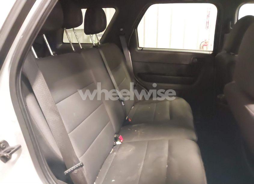 Photo 8 of 2010 Ford Escape XLT (VIN 1FMCU0D7XAKD38371)