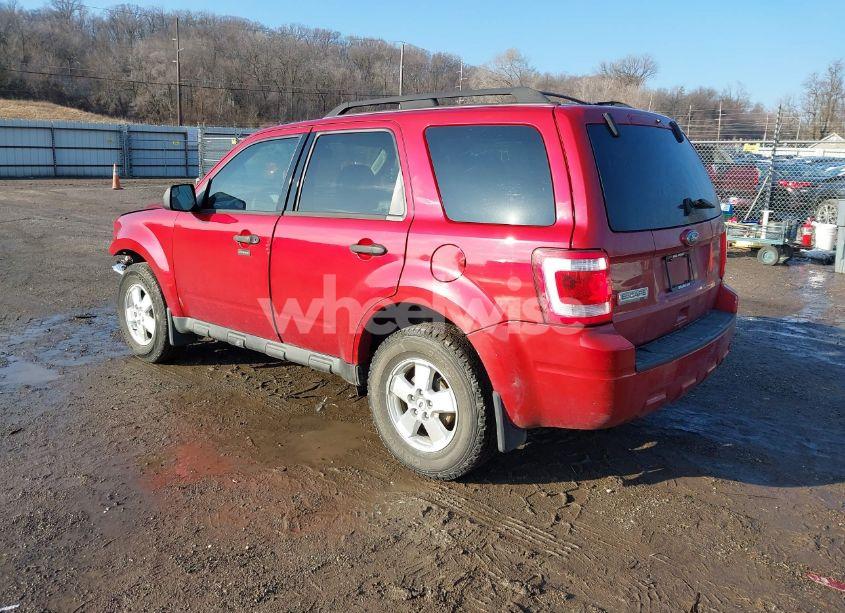Photo 3 of 2011 Ford Escape XLT (VIN 1FMCU0D7XBKA05038)