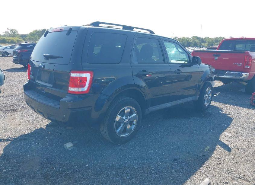 Photo 4 of 2011 Ford Escape XLT (VIN 1FMCU0D7XBKA47029)
