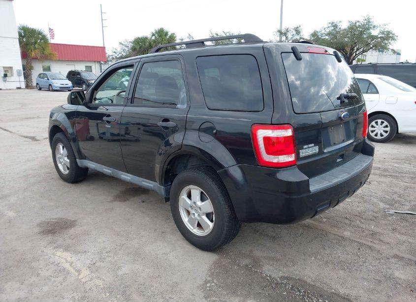 Photo 3 of 2011 Ford Escape XLT (VIN 1FMCU0D7XBKA47497)