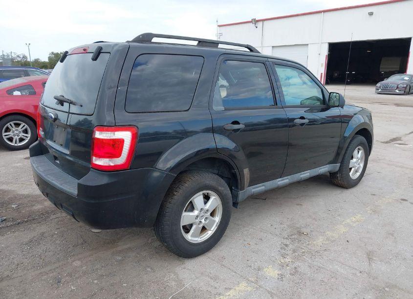 Photo 4 of 2011 Ford Escape XLT (VIN 1FMCU0D7XBKA47497)