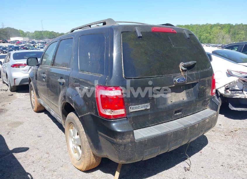 Photo 3 of 2011 Ford Escape XLT (VIN 1FMCU0D7XBKA54899)