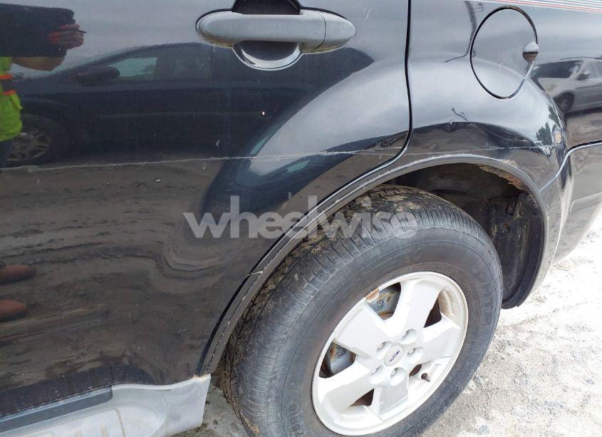 Photo 13 of 2011 Ford Escape XLT (VIN 1FMCU0D7XBKA96537)