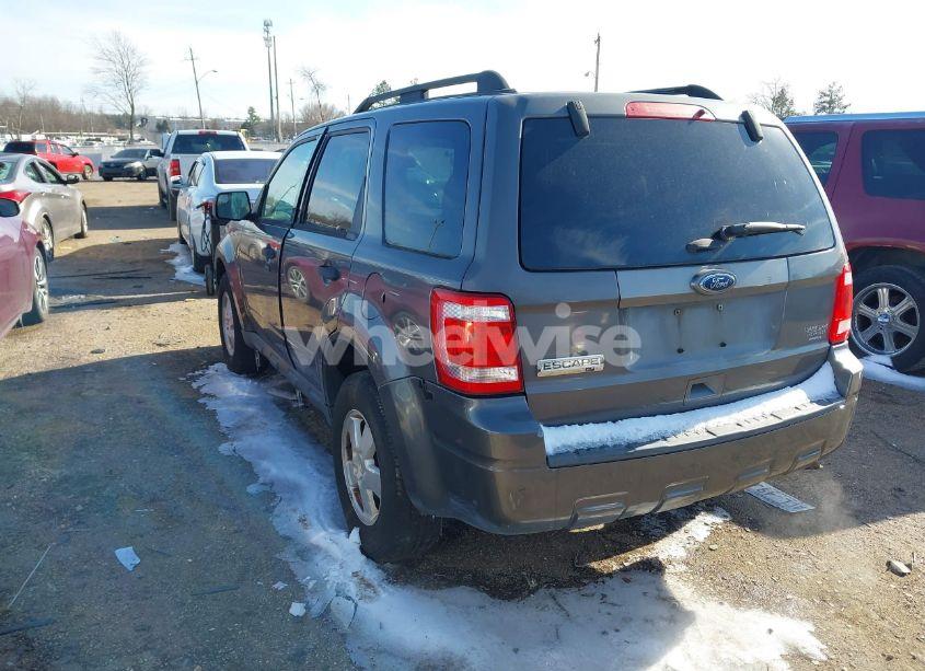 Photo 3 of 2011 Ford Escape XLT (VIN 1FMCU0D7XBKC52477)