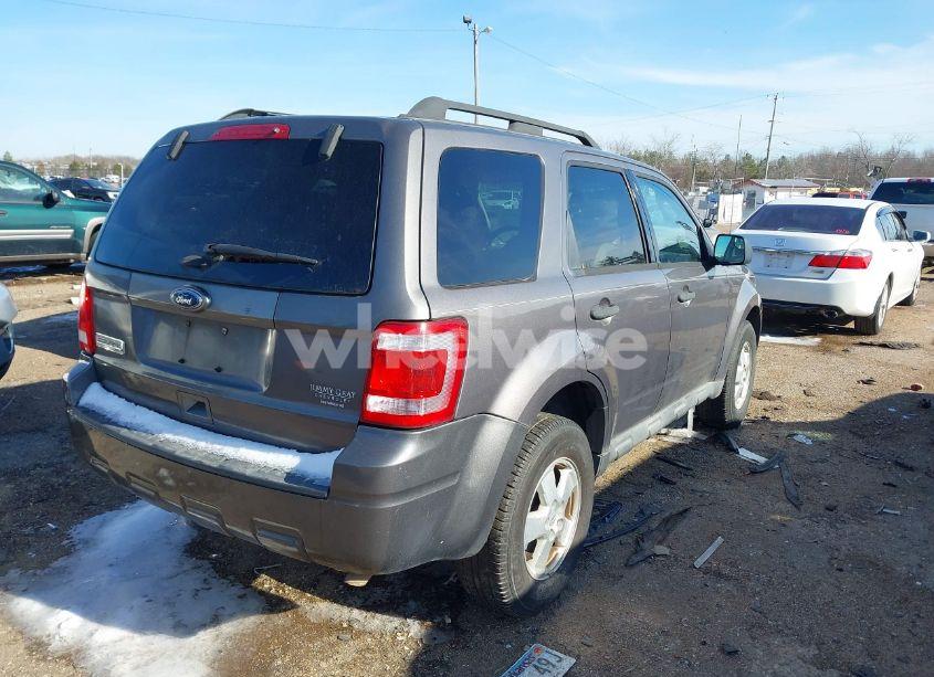 Photo 4 of 2011 Ford Escape XLT (VIN 1FMCU0D7XBKC52477)