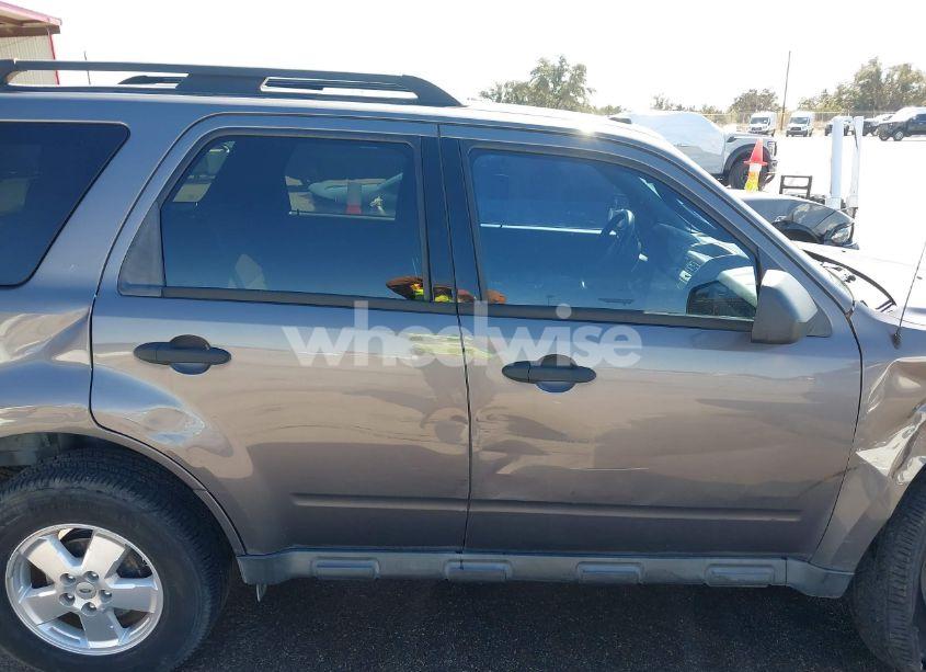 Photo 13 of 2011 Ford Escape XLT (VIN 1FMCU0D7XBKC62734)