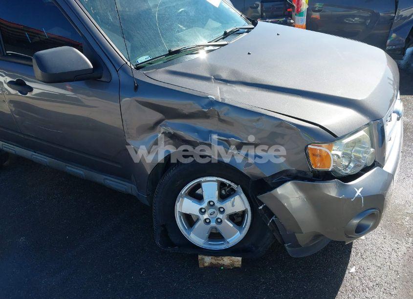 Photo 17 of 2011 Ford Escape XLT (VIN 1FMCU0D7XBKC62734)