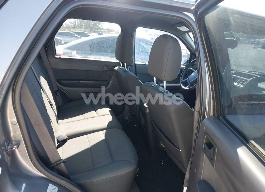 Photo 8 of 2011 Ford Escape XLT (VIN 1FMCU0D7XBKC62734)