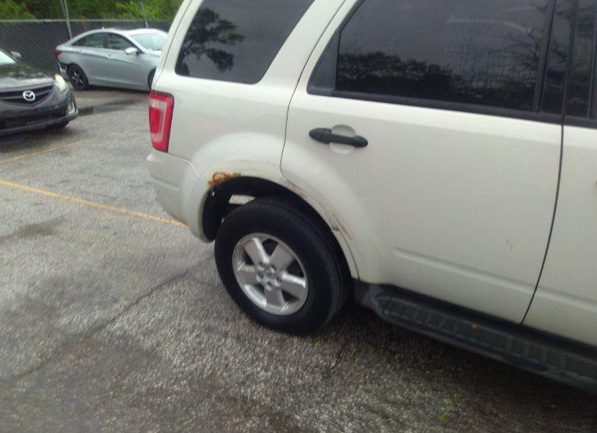 Photo 6 of 2010 Ford Escape XLT (VIN 1FMCU0DG0AKA44302)