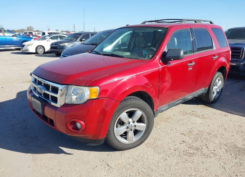 Photo 2 of 2010 Ford Escape XLT (VIN 1FMCU0DG0AKB09343)