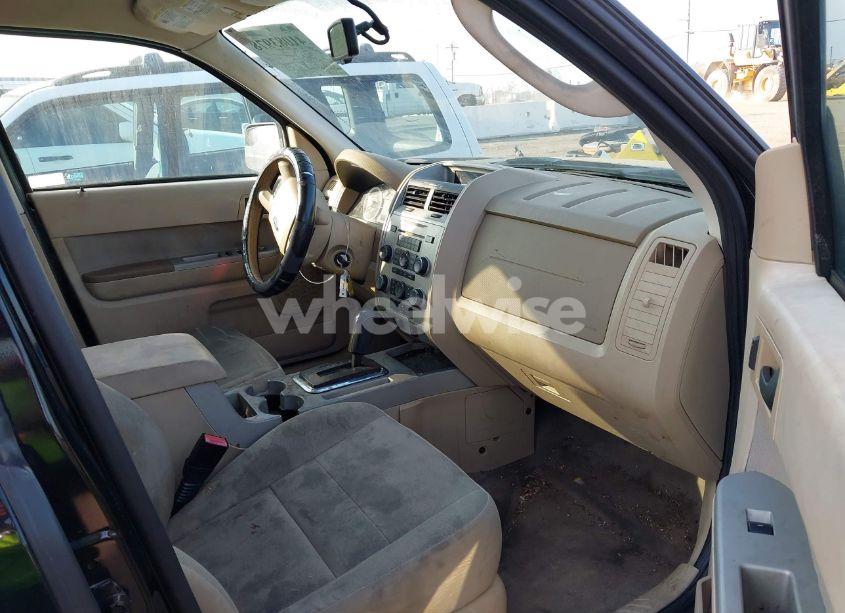 Photo 5 of 2010 Ford Escape XLT (VIN 1FMCU0DG0AKC84885)