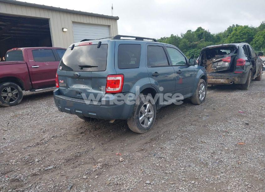 Photo 4 of 2010 Ford Escape XLT (VIN 1FMCU0DG0AKD42283)