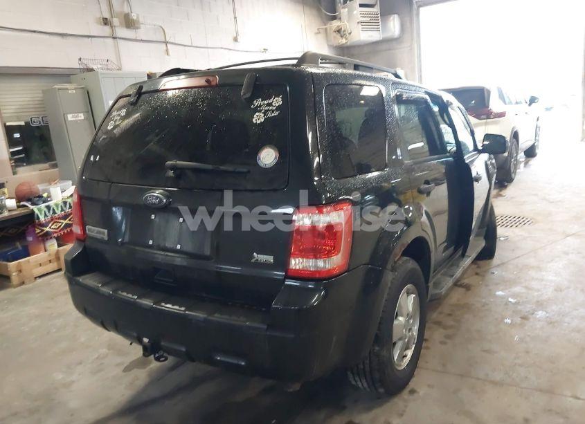 Photo 4 of 2011 Ford Escape XLT (VIN 1FMCU0DG0BKA12936)