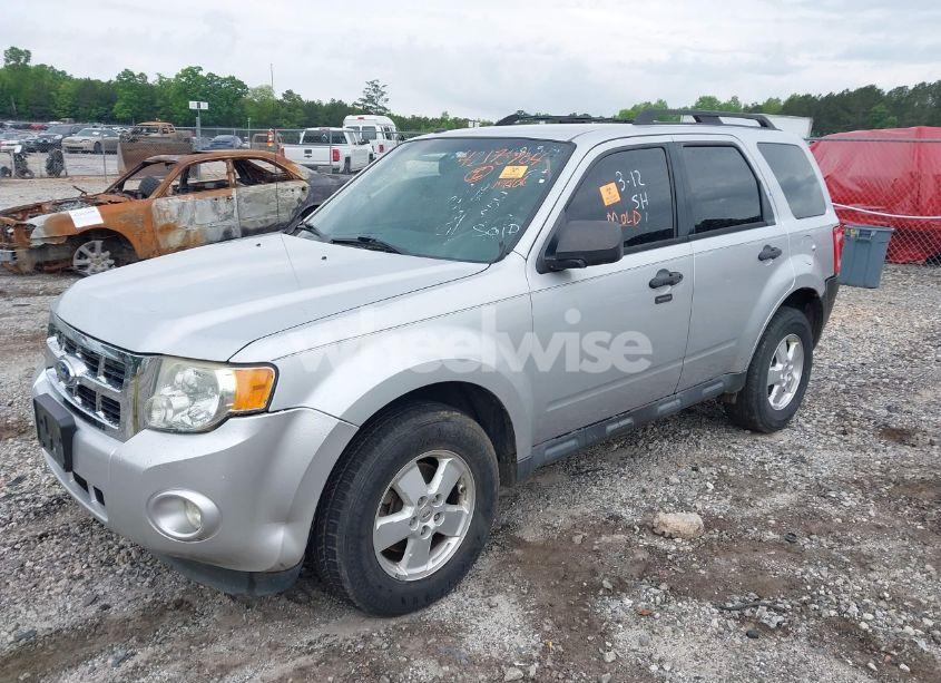 Photo 2 of 2011 Ford Escape XLT (VIN 1FMCU0DG0BKA86504)