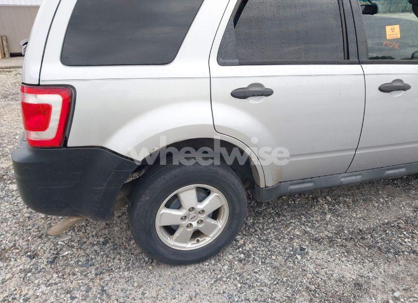 Photo 6 of 2011 Ford Escape XLT (VIN 1FMCU0DG0BKA86504)