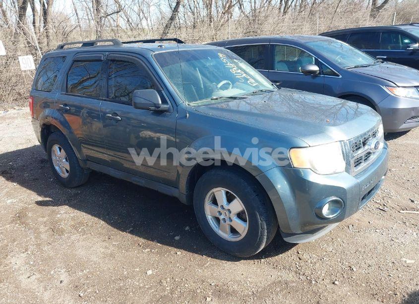 2011 Ford Escape XLT (VIN 1FMCU0DG0BKA86616) main photo