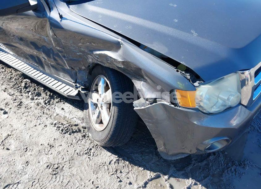 Photo 6 of 2011 Ford Escape XLT (VIN 1FMCU0DG0BKB09537)