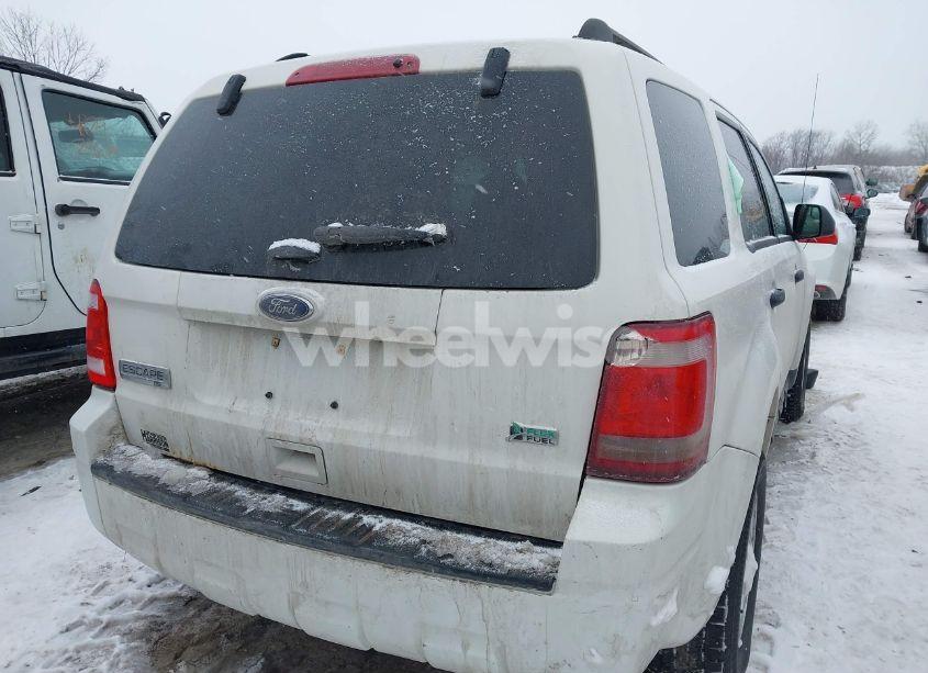 Photo 4 of 2011 Ford Escape XLT (VIN 1FMCU0DG0BKB83024)