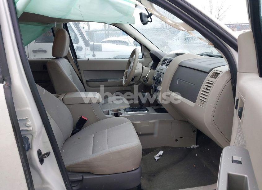 Photo 5 of 2011 Ford Escape XLT (VIN 1FMCU0DG0BKB83024)