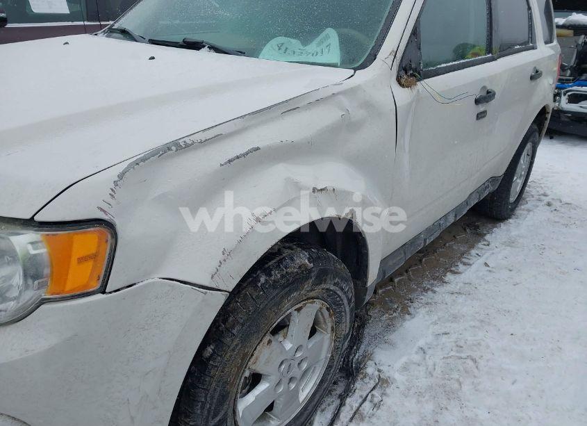 Photo 6 of 2011 Ford Escape XLT (VIN 1FMCU0DG0BKB83024)