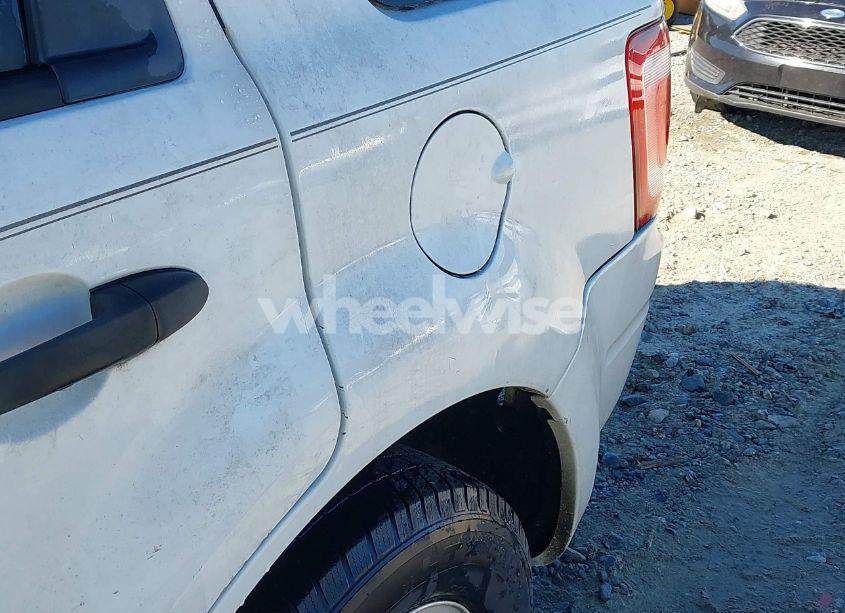 Photo 6 of 2011 Ford Escape XLT (VIN 1FMCU0DG0BKC05801)