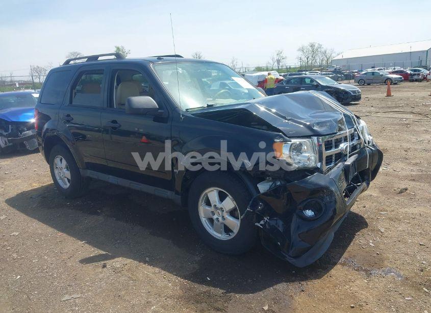 2012 Ford Escape XLT (VIN 1FMCU0DG0CKB57489) main photo